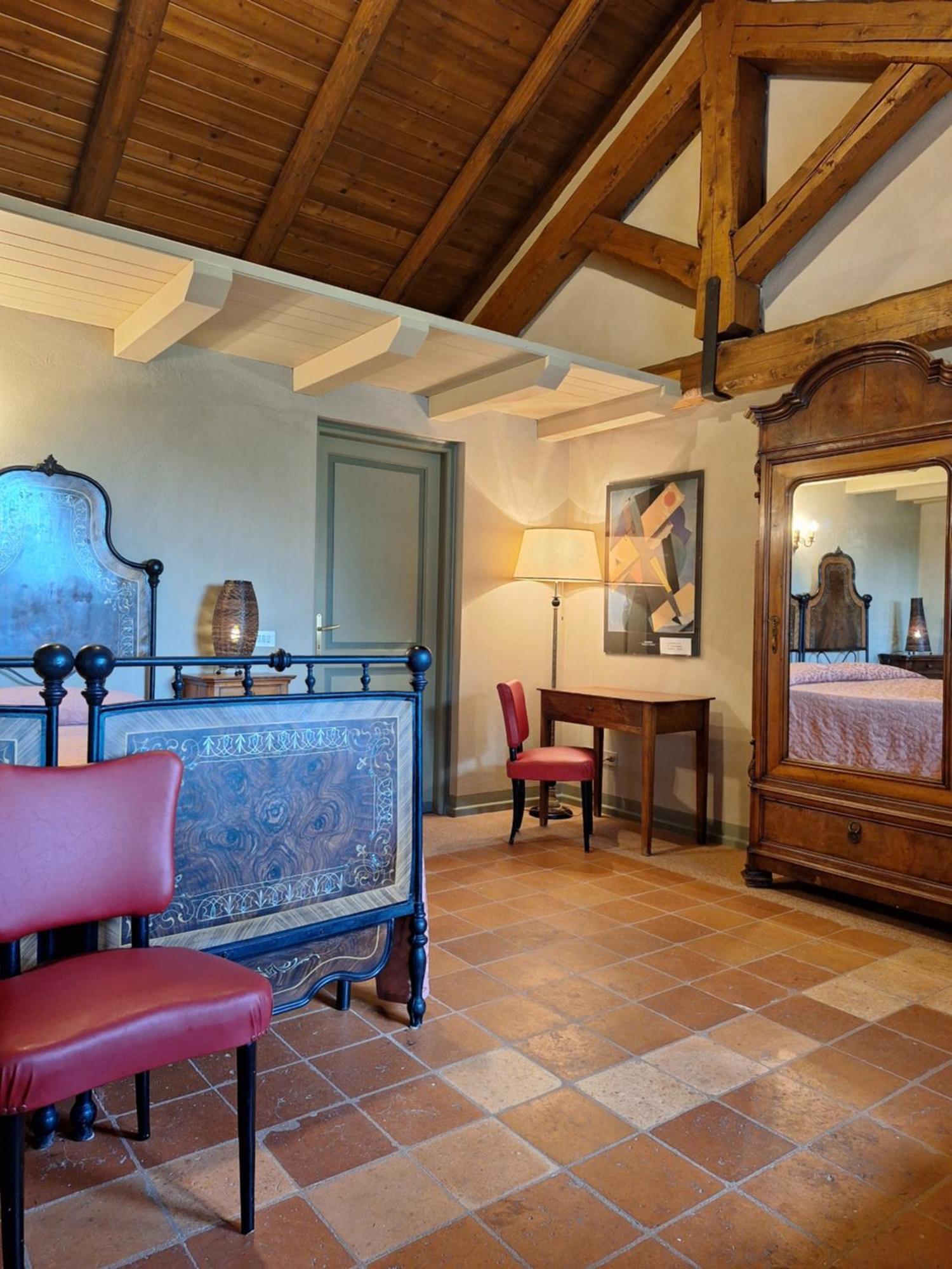 Tenuta Montanello B&B Кастильоне-Фаллетто Экстерьер фото